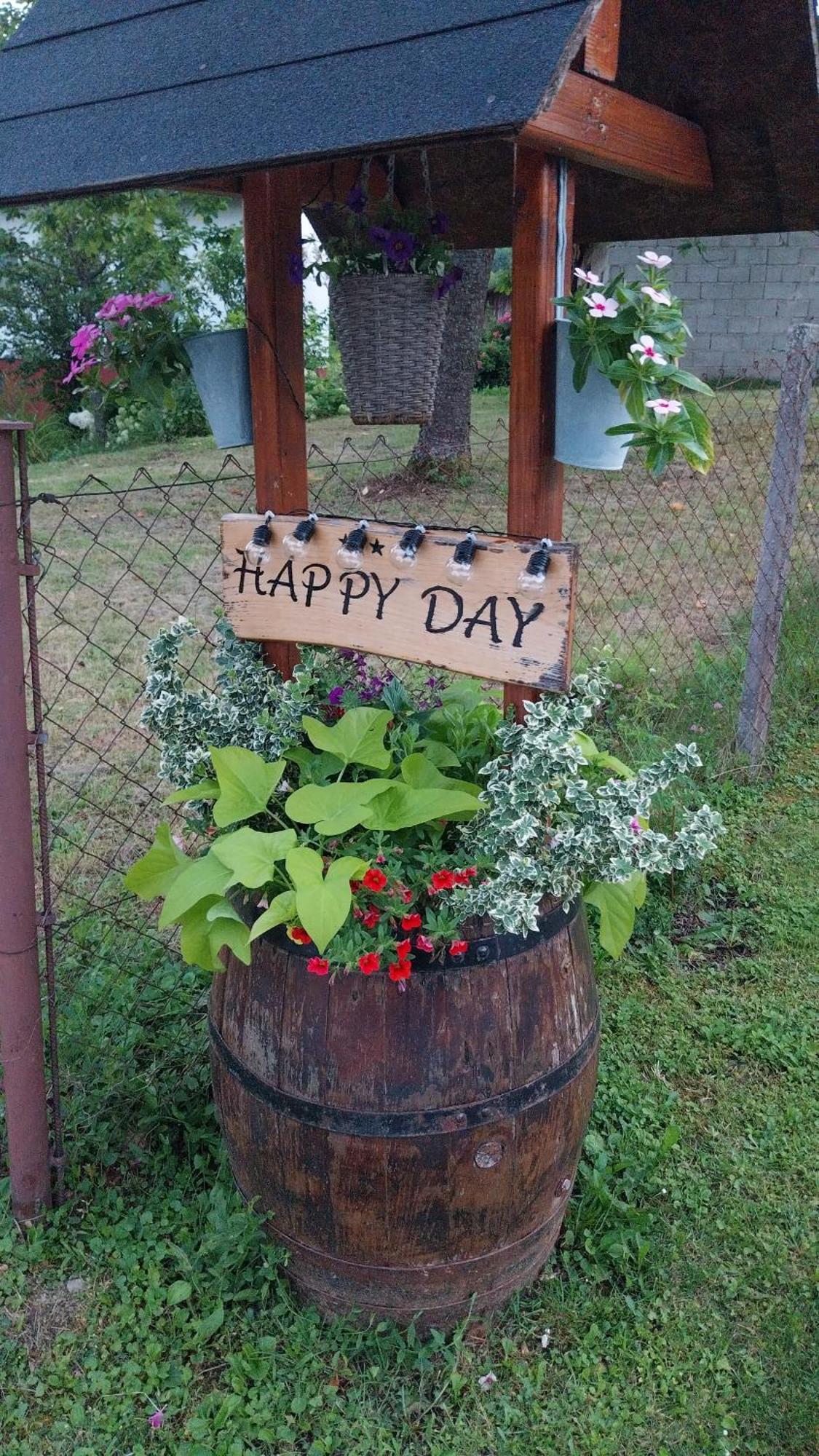 Guest House Happy Day Slunj Exterior photo